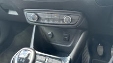 Vauxhall Crossland 1.2 Design 5dr Petrol Hatchback